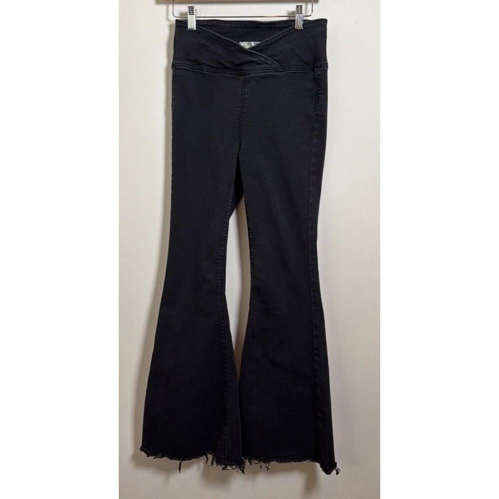 Free People We The Free Venice Beach Jeans 27 Black Crossover Flare Raw Hem
